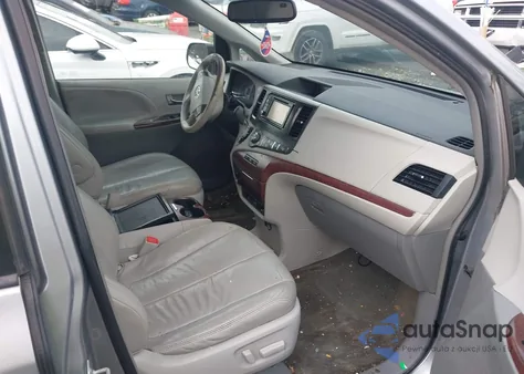 2013 Toyota Sienna Xle V6 8 Passenger from USA, damaged, VIN 5TDYK3DC8DS314677